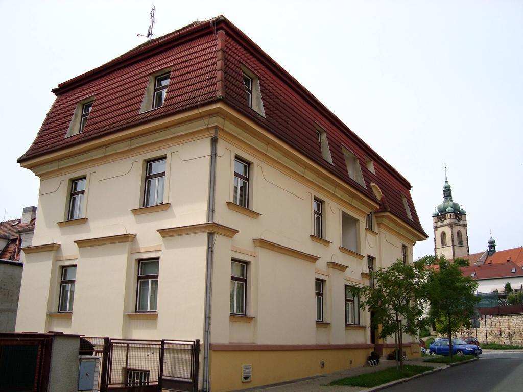 Hotel Jaro Melnik Luaran gambar